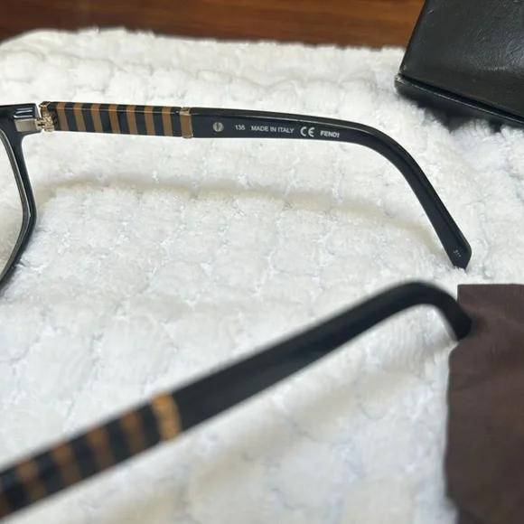Fendi - eyeglasses - Picture 4 of 6